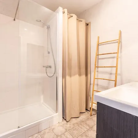 Exceptionnel Avec Vue Place De La Comedie Apartamento